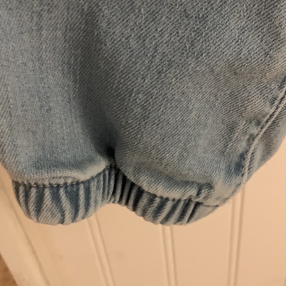 PAIGE light Jean color Joggers with vintage embroidery button down shirt - Picture 12 of 16